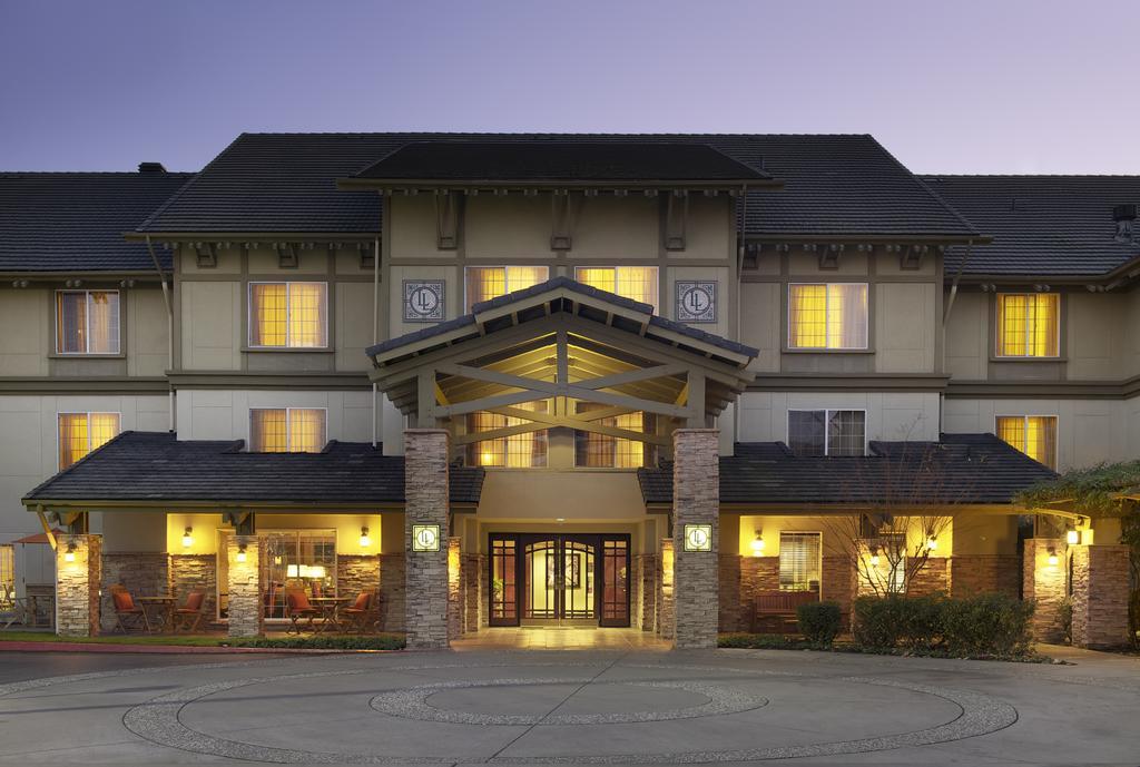 Larkspur Landing Roseville-An All-Suite Hotel Exterior photo