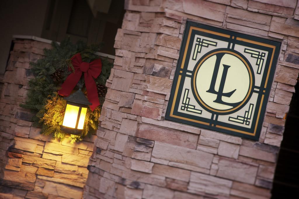 Larkspur Landing Roseville-An All-Suite Hotel Exterior photo